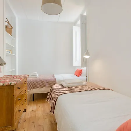Soalheiro No Bairro Alto / Chiado شقة *